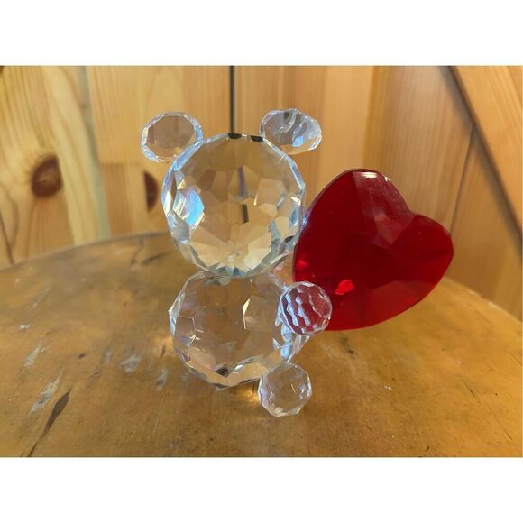 4" Crystal Bear with Ruby Red Heart (8632) - Picture 3 of 6